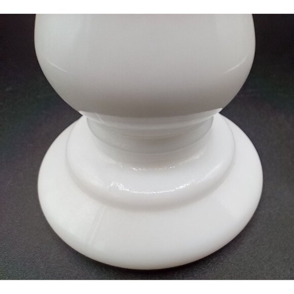 EO Brody Co White Milk Glass Candlestick Flower Bud Vase M-118 Vintage 8 Inch - Picture 8 of 16